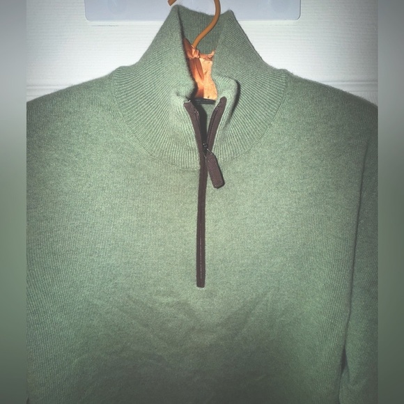 Saks Fifth Avenue COLLECTION Cashmere Quarter-Zip Sweater. Size Medium NWOT - Picture 10 of 11